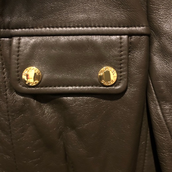 Leather jacket - Picture 3 of 5